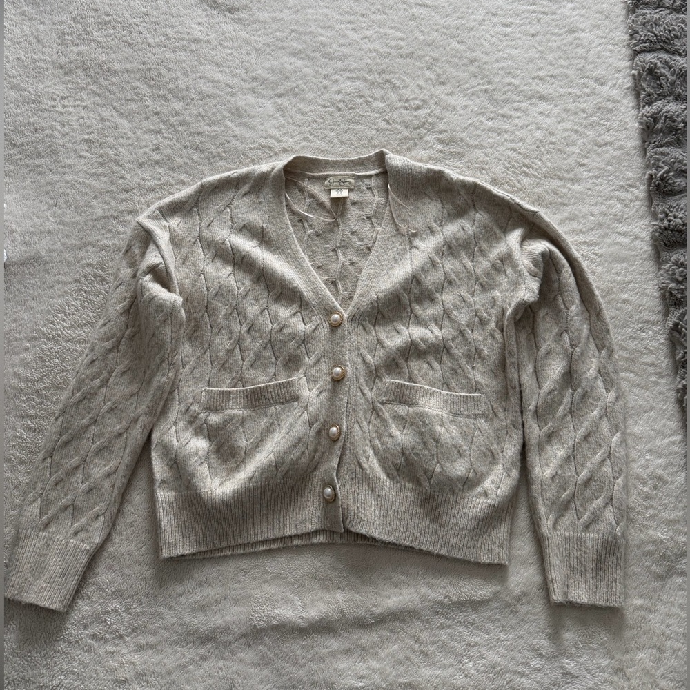 Elegant Beige Women's Sweater